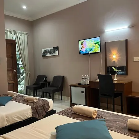 White Lodge Pantai Cenang  Exterior photo