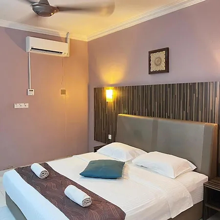 White Lodge Pantai Cenang  Exterior photo